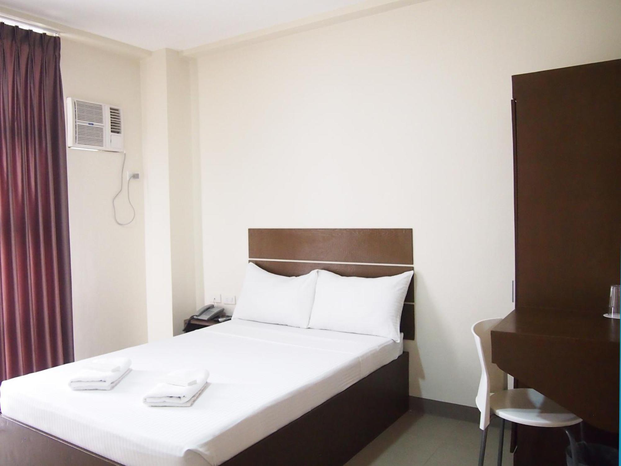 Emerald Suites Cdo Cagayan de Oro Phòng bức ảnh
