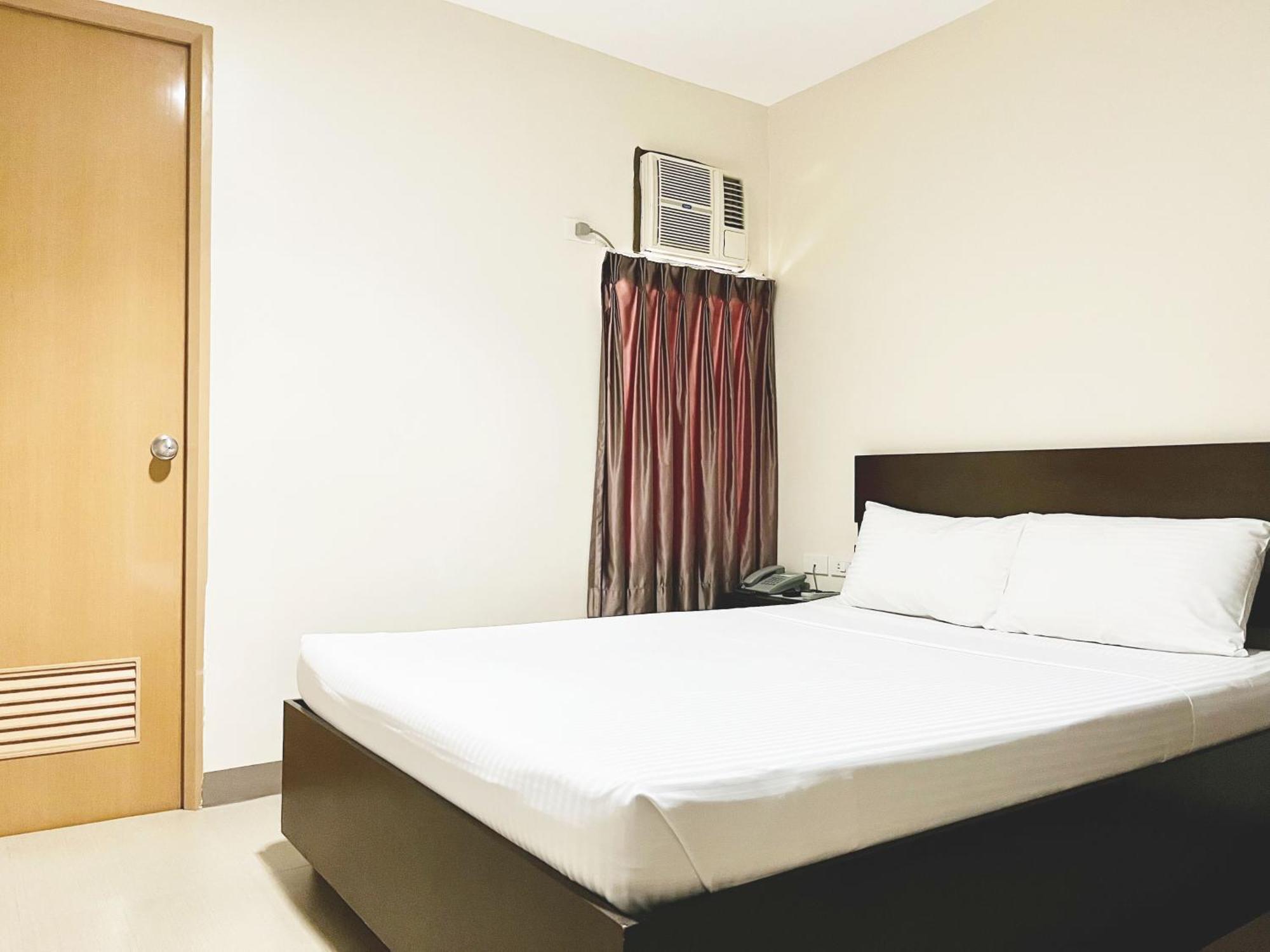 Emerald Suites Cdo Cagayan de Oro Phòng bức ảnh