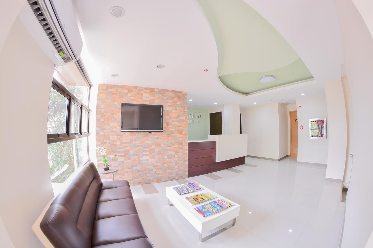 Emerald Suites Cdo Cagayan de Oro Ngoại thất bức ảnh