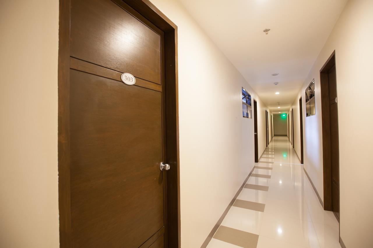 Emerald Suites Cdo Cagayan de Oro Ngoại thất bức ảnh