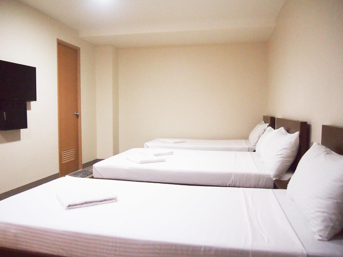 Emerald Suites Cdo Cagayan de Oro Phòng bức ảnh